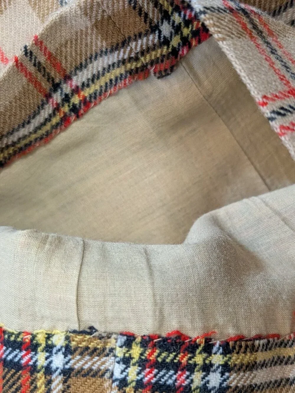 Vintage Pendleton 2-Piece Wool Pantsuit - Plaid - Contemporary Size Small - Picture 13 of 13